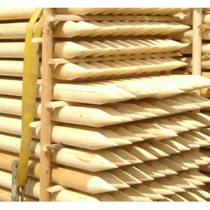 kulatina se špicí prům 16 cm délka 4 m